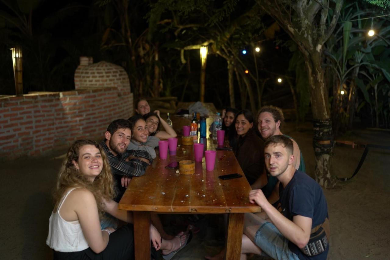Hidden House Hostel Party Montañita Buitenkant foto